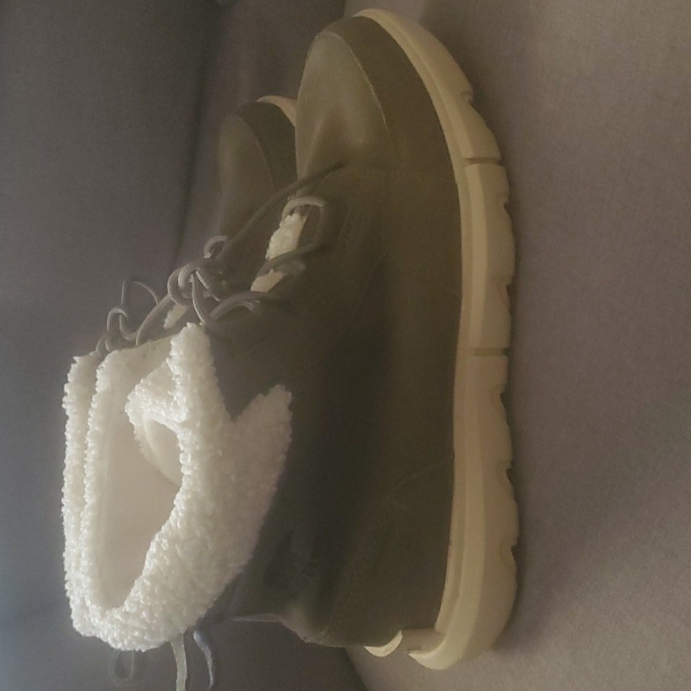 Sorel Waterproof Boots Women's Sz 8 Grey Off-white Lightweight Winter Boots - Picture 16 of 16